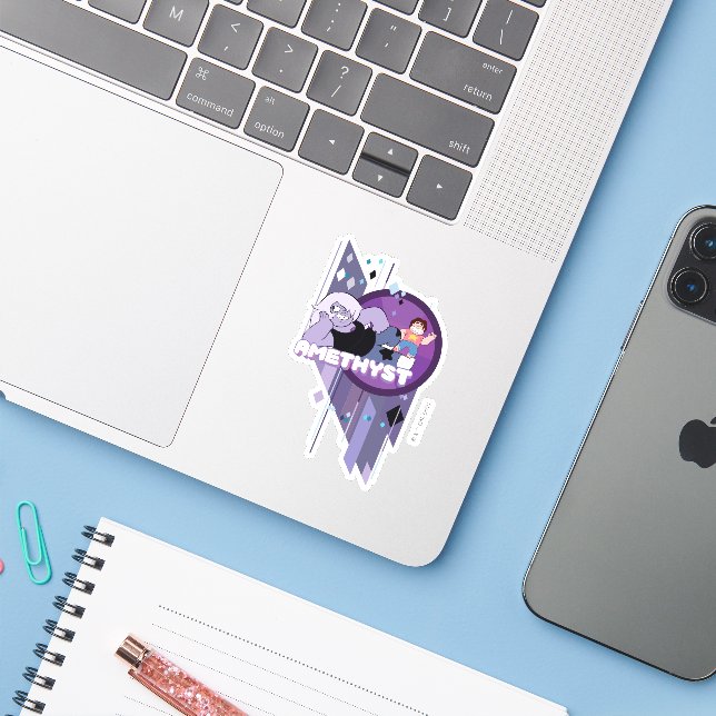 Steven Universe | Amethyst Character Graphic (Laptop w/ iPhone)