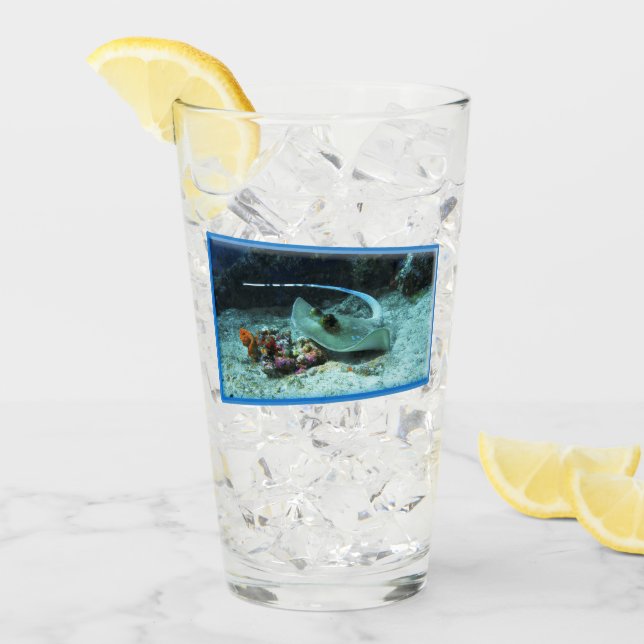 Stingray in motion - Photographic design |  Glass (Front Ice)