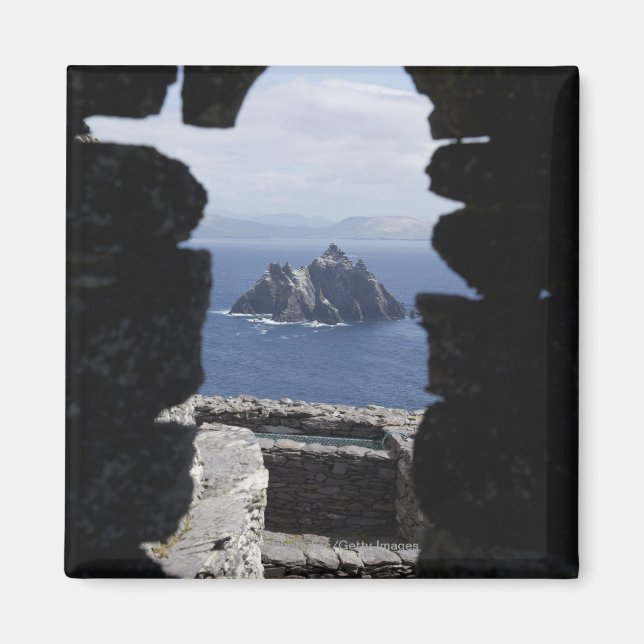 Stone Beehive Monk Huts Clochanson Skellig Michael Magnet (Front)