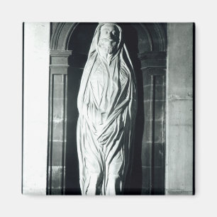Stone sculpture of John Donne in his shroud Magnet