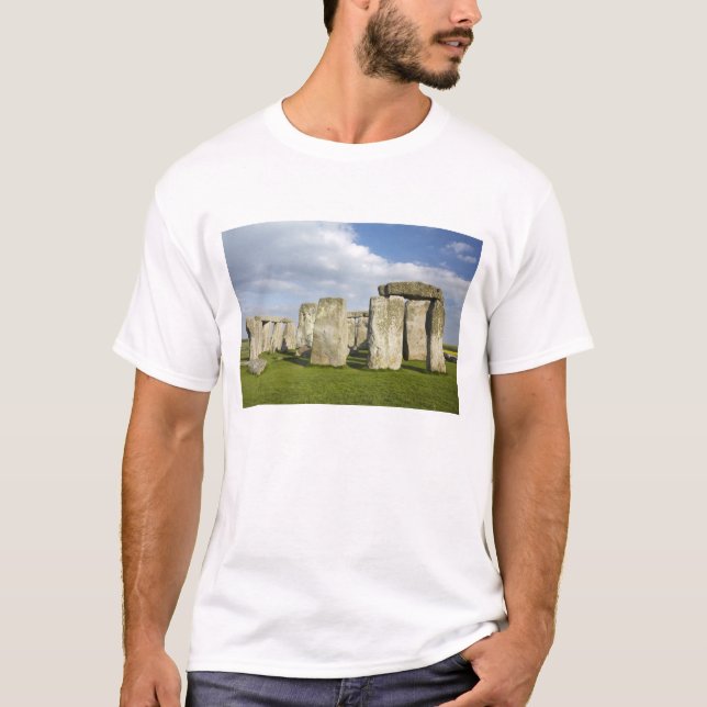 Stonehenge (circa 2500 BC), UNESCO World 3 T-Shirt (Front)