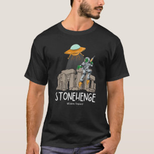 Stonehenge England Souvenir  Aliens & Flying Sauce T-Shirt