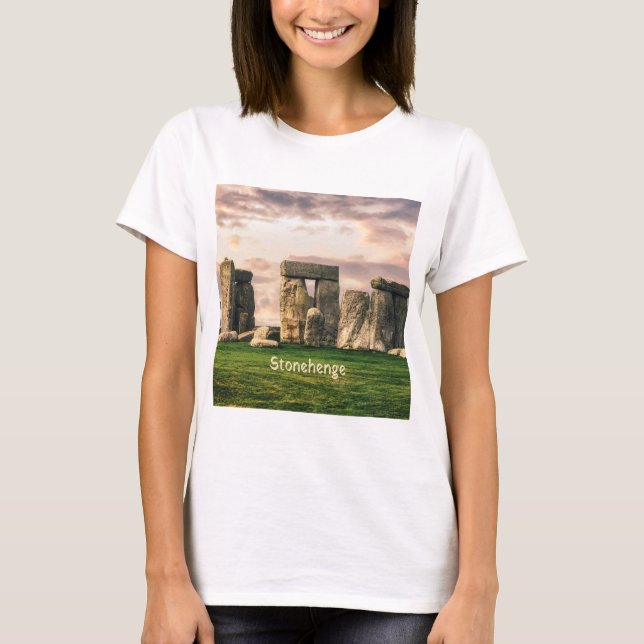 Stonehenge England UK T-Shirt (Front)