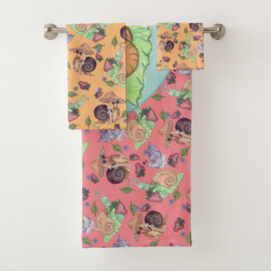 Stop and Smell the Strawberries Snail  Pattern Bath Towel Set