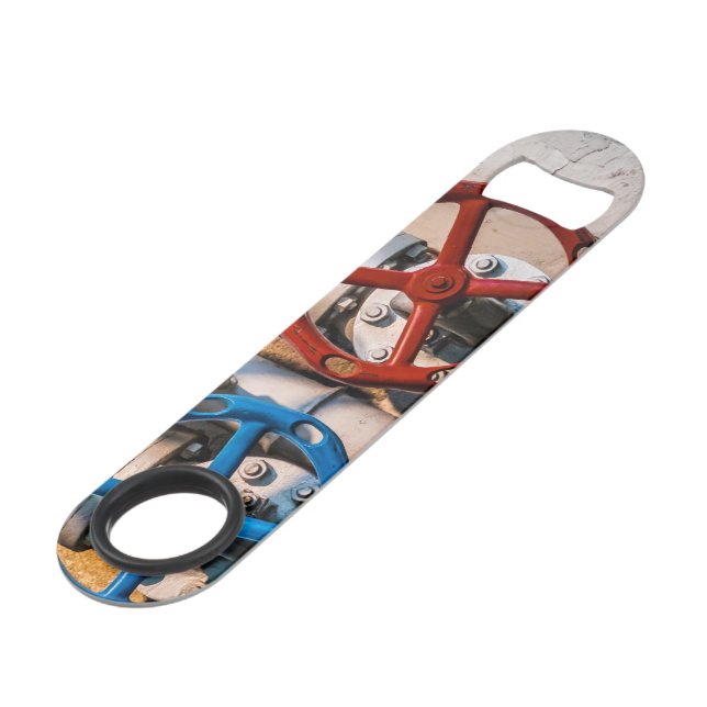 Stopcock in the Schiffbau, Zurich (Front Angled)