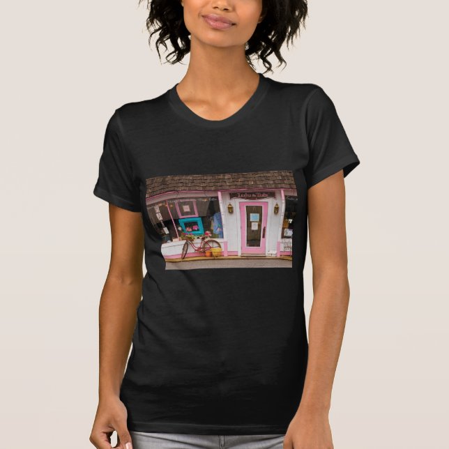 Store - Lulu & Tutz T-Shirt (Front)