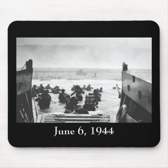 Storming The Beach On D-Day Painting Mouse Mat (Front)