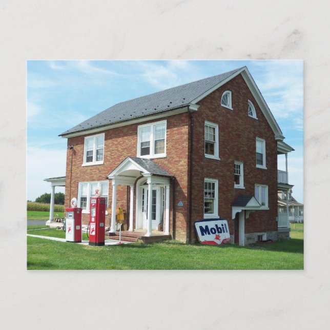 Strasburg, Pennsylvania House Postcard (Front)