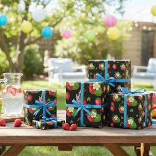 Strawberries wrapping paper