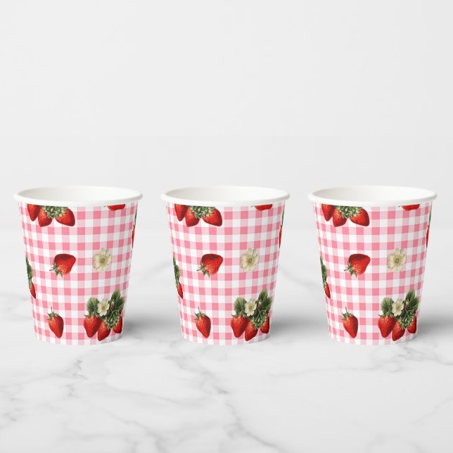 Strawberry and red gingham cute paper cups (Multi)