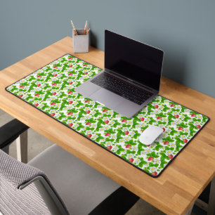 Strawberry garden wrapping paper desk mat