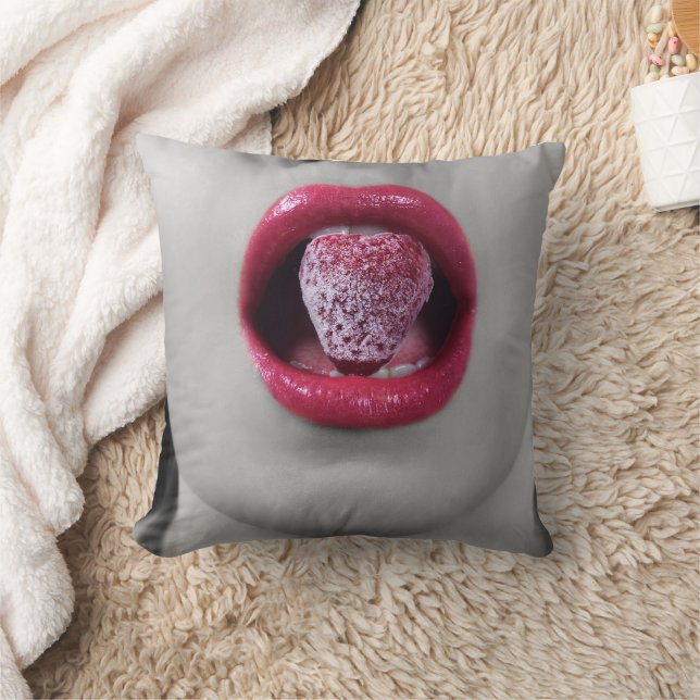 Strawberry lips cushion (Blanket)