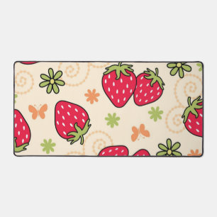 Strawberry pattern desk mat