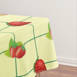 STRAWBERRY PLAID TABLECLOTH