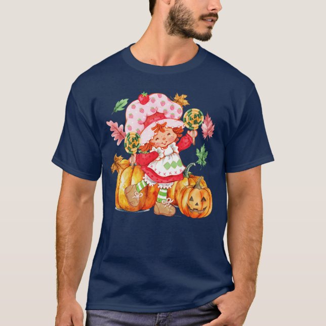 Strawberry Shortcake Halloween Pumpkins And Candy  T-Shirt (Front)