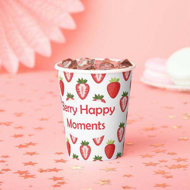 Strawberry sip with a paper cup (Insitu)