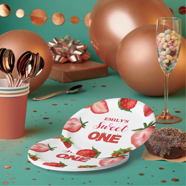 Strawberry Sweet Thank You Birthday| Berry Sweet  Paper Plate (Multi)
