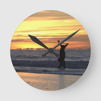 Stretch Round Clock