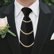 String of Pearls on Black: An Elegant Occasion