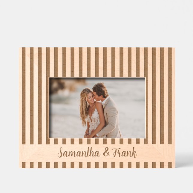 Stripe with Script Wedding Etched Frames (Stripe with Script Wedding Engraved Frames)