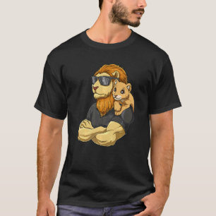 Strong Lion with Lion Child for a Lions Dad Father T-Shirt
