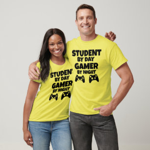 Student by Day Gamer by night funny gamers T-Shirt