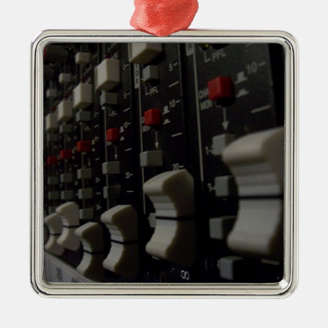 Studio Life Metal Tree Decoration (Front)