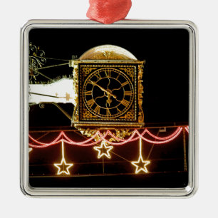 Stunning Clock at Xmas Metal Tree Decoration