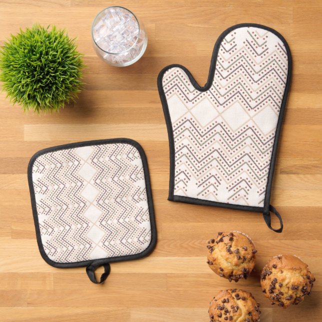 Stunning Red Dots on a White Background Oven Mitt & Pot Holder Set (Top Down)