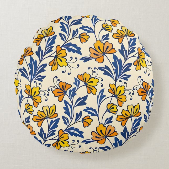 Stunning Seamless Pattern of Flowers and Leaves Round Cushion (Front)