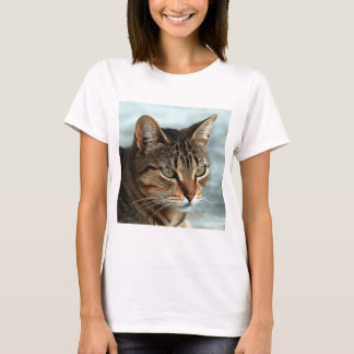 Stunning Tabby Cat CloseUp Artistic Portrait T-Shirt