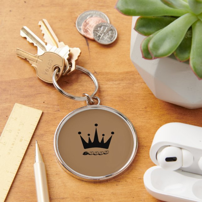 Style Premium Round Queen Text with Black Crown Key Ring (Desk)