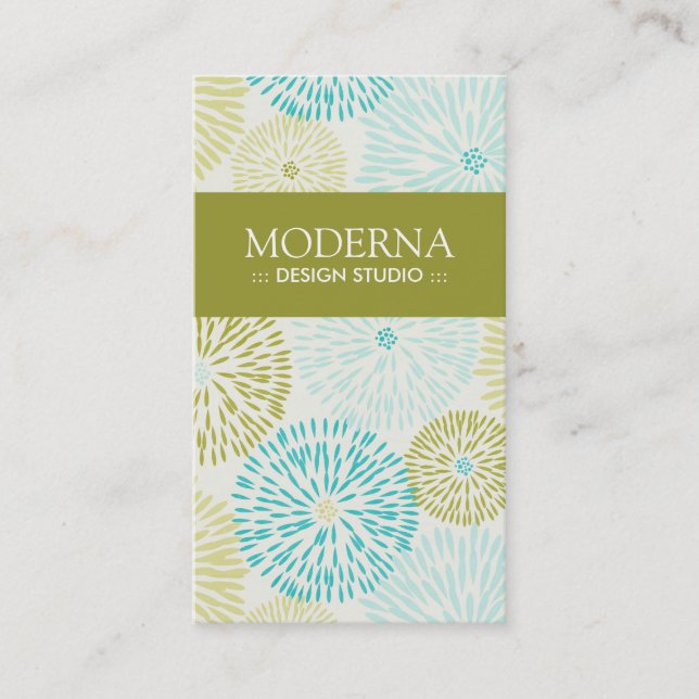 Stylish and Modern Business Cards (Front)