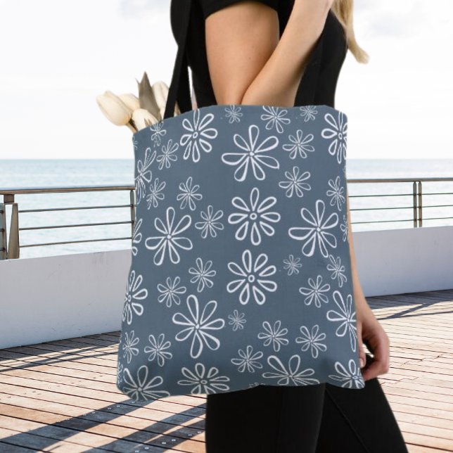 Stylish Blue and White Floral Tote Bag (Creator Uploaded)