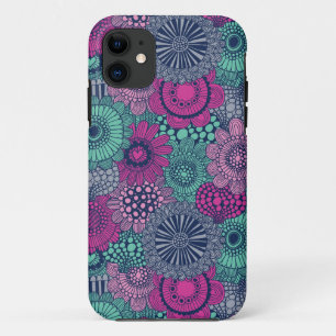 Stylish bright pattern of gorgeous flowers iPhone 11 case