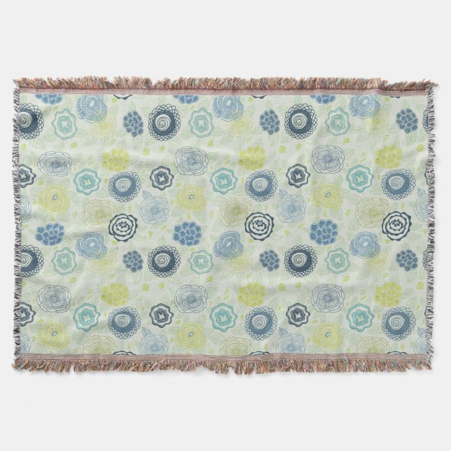 Stylish floral pattern with cute flowers throw blanket (Front)