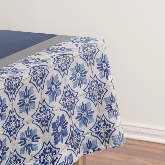 Stylish floral vase Blue chinoiserie monogram Tablecloth (In Situ)
