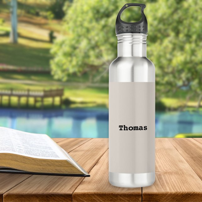 Stylish Minimalist Simple Elegant Custom Name 532 Ml Water Bottle (A simple and stylish metal water bottle, personalized with a name on a sandy beige background)