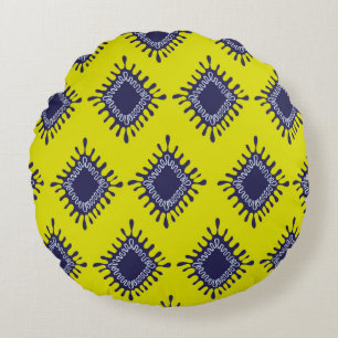Stylish modern ikat tribal seamless pattern round cushion