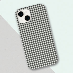Stylish Retro Black White Gingham Plaid Pattern iPhone 16 Pro Case