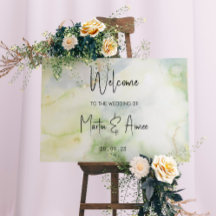 Stylish welcome sign with green watercolour