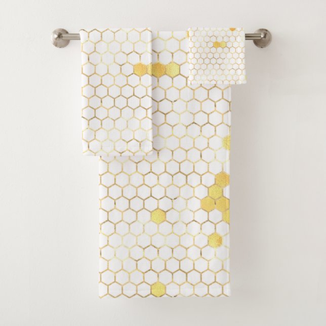 Stylish White Gold Honeycomb Bath Towel Set (Insitu)