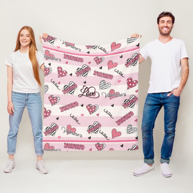 Stylish XOXO Valentine's Day Patterned   Fleece Blanket (In Situ)
