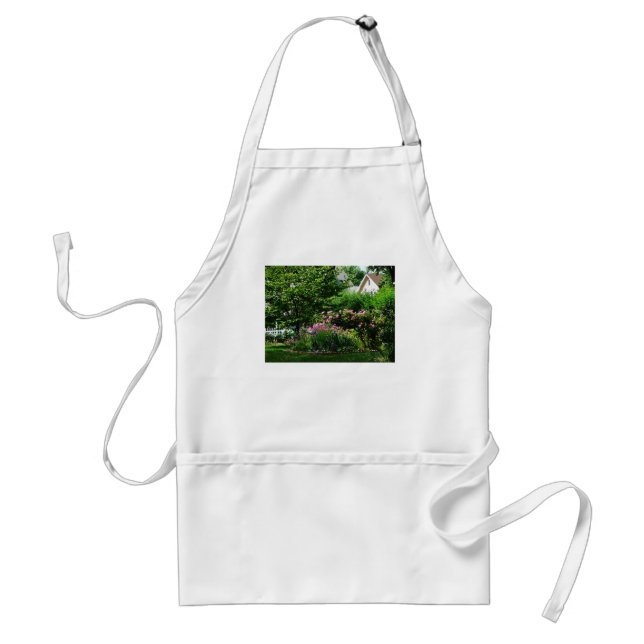 Suburban Garden With Roses Standard Apron (Front)