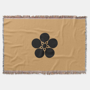 Suga umebachi throw blanket