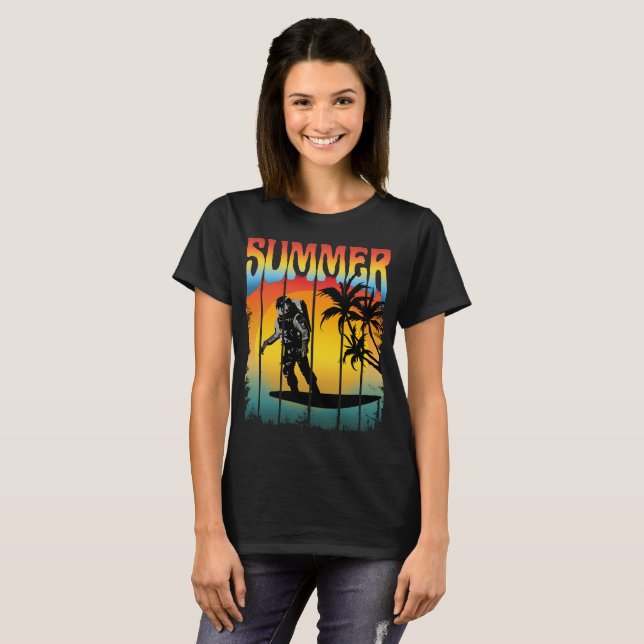 SUMMER FUNNY ASTRONAUT SUNSET T-Shirt (Front Full)