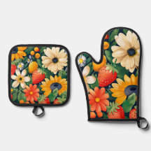 Summer Garden Flowers Strawberry Pattern