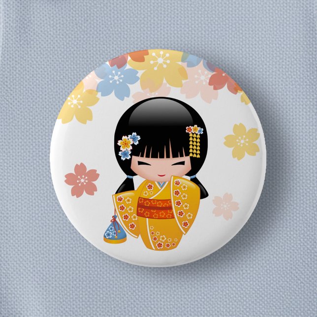 Summer Kokeshi Doll - Yellow Kimono Geisha Girl 6 Cm Round Badge (Creator Uploaded)