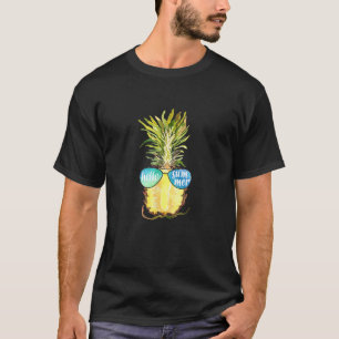 Summer Pineapple Sunglasses Hello Greeting Fruit S T-Shirt