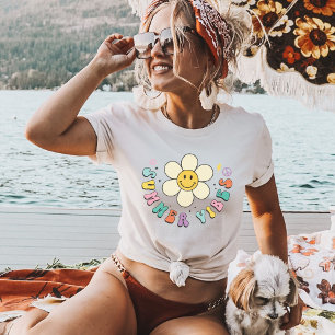 Summer Vibes, Smiling Daisy Retro Vintage Boho T-Shirt